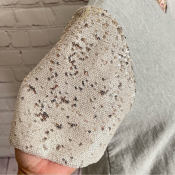 A New Day- Crew Neck w/ Sequins Detail  5️⃣✖️3️⃣0️⃣ - Picture 2 of 6